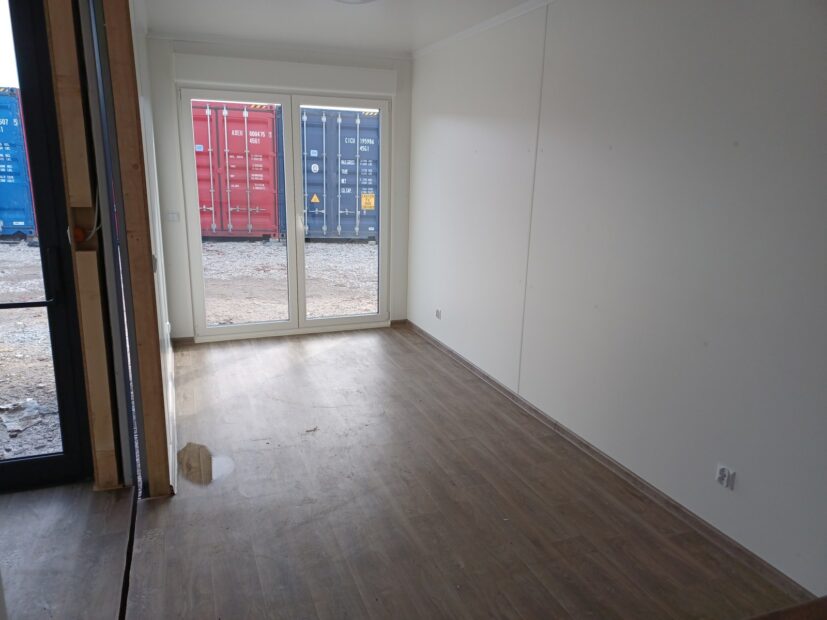 BUNGALOW CON INSTALACIONES SANITARIAS (50m2) - Imagen 16