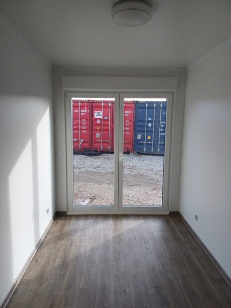 BUNGALOW CON INSTALACIONES SANITARIAS (50m2) - Imagen 17