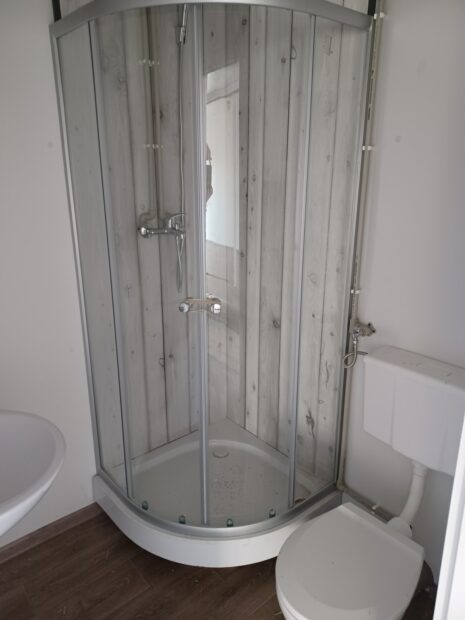 BUNGALOW CON INSTALACIONES SANITARIAS (50m2) - Imagen 26
